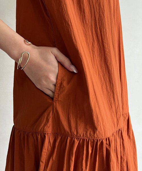 Chez toi（シェトワ）の「撥水ノースリワンピース（ワンピース・レディース・ブルー/ブラック/オレンジ・FREE）」の5枚目の写真