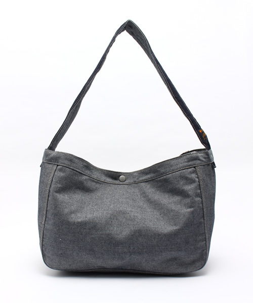 Kastane（カスタネ）の「デニムショルダーBAG（ショルダーバッグ・レディース・インディゴブルー・FREE）」の8枚目の写真