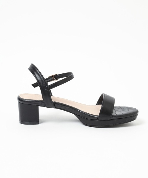 Elura(エルーラ)の「ふかふかFITヒールミュール/126047(サンダル・レディース・ブラック/ベージュ・MEDIUM/LARGE)」の16枚目の写真