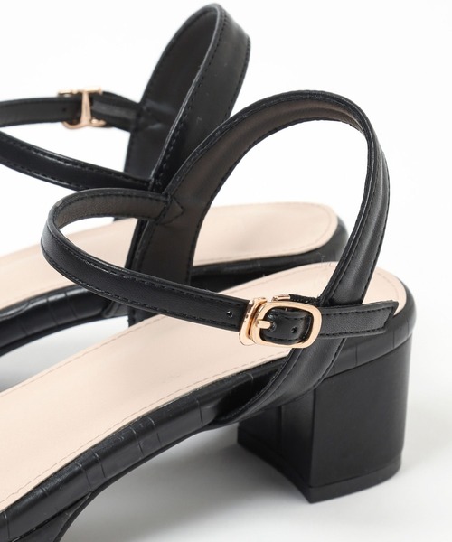 Elura(エルーラ)の「ふかふかFITヒールミュール/126047(サンダル・レディース・ブラック/ベージュ・MEDIUM/LARGE)」の12枚目の写真