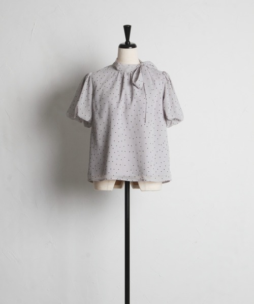 tocco closet(トッコ クローゼット)の「リボンタイ付きシアードットバルーンスリーブブラウス(シャツ/ブラウス・レディース・オフホワイト/ブラック/グレー・M)」の16枚目の写真