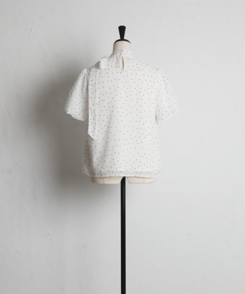 tocco closet(トッコ クローゼット)の「リボンタイ付きシアードットバルーンスリーブブラウス(シャツ/ブラウス・レディース・オフホワイト/ブラック/グレー・M)」の20枚目の写真