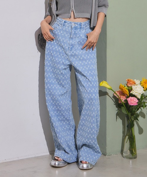 one after another NICE CLAUP（ワンアフターアナザーナイスクラップ）の「アソートデニムワイドパンツ/SMサイズ（デニムパンツ・レディース・ブラック/サックスブルー/ブルー/オフホワイト・MEDIUM/SMALL）」の4枚目の写真