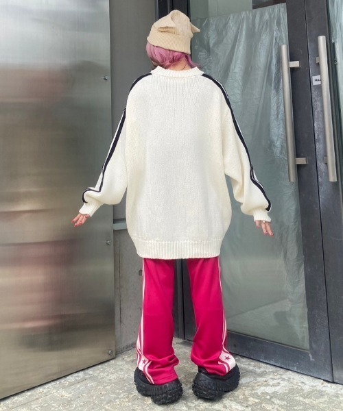 Candy Stripper(キャンディストリッパー)の「BLINDFOLDED SMILE ニット(ニット/セーター・レディース・エメラルド/ブラック/オフホワイト/イエロー・2)」の22枚目の写真