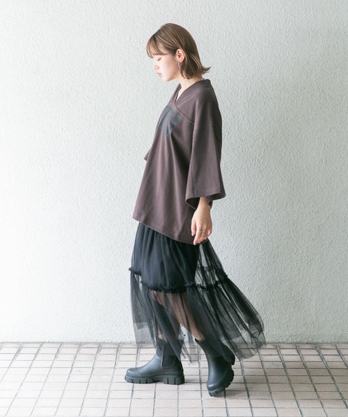 KBF（ケイビーエフ）の「BIGフットボールTEE（Tシャツ/カットソー・レディース・チャコールグレー/ベージュ系その他・ONE）」の10枚目の写真