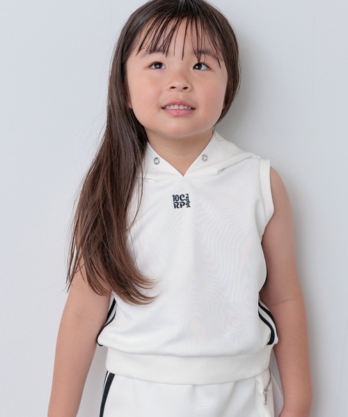 10C REPIPI（ジューシーレピピ）の「【10C REPIPI】ノースリーブパーカー【セットアップ対応】（パーカー・キッズ・ブラック/サックスブルー/ホワイト・120cm/130cm/110cm）」の2枚目の写真