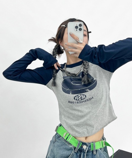 lilful(リルフル)の「ヴィンテージ プリント ラグランロンT(Tシャツ/カットソー・レディース・ネイビー/カーキ・S/M)」の1枚目の写真