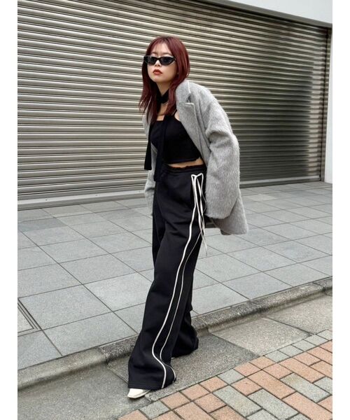 EVRIS（エヴリス）の「サイドリボンワイドスウェットパンツ【セットアップ着用可能】（スウェットパンツ・レディース・ホワイト/ブラック/グレー・FREE）」の20枚目の写真