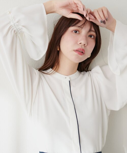 natural couture（ナチュラルクチュール）の「袖口パールキャンディースリーブブラウス（シャツ/ブラウス・レディース・ベージュ/その他1/オフホワイト/グレイッシュベージュ/サックスブルー/ピンク系その他・FREE）」の22枚目の写真