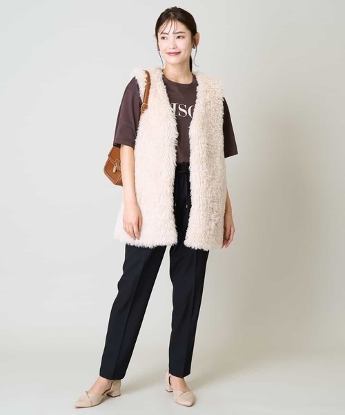 a.v.v（アーヴェヴェ）の「フェイクファーベスト（ダウンベスト・レディース・アイボリー・38/40/36）」の8枚目の写真