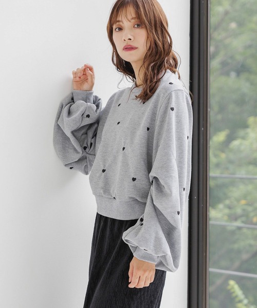 mysty woman（ミスティウーマン）の「【WEB限定】ハート刺繍スウェットプルオーバー　152808（スウェット・レディース・グレー/ベージュ/ブラック・FREE）」の21枚目の写真
