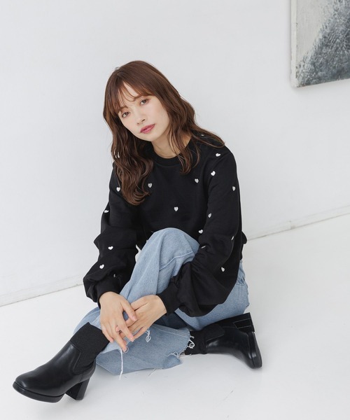 mysty woman（ミスティウーマン）の「【WEB限定】ハート刺繍スウェットプルオーバー　152808（スウェット・レディース・グレー/ベージュ/ブラック・FREE）」の22枚目の写真