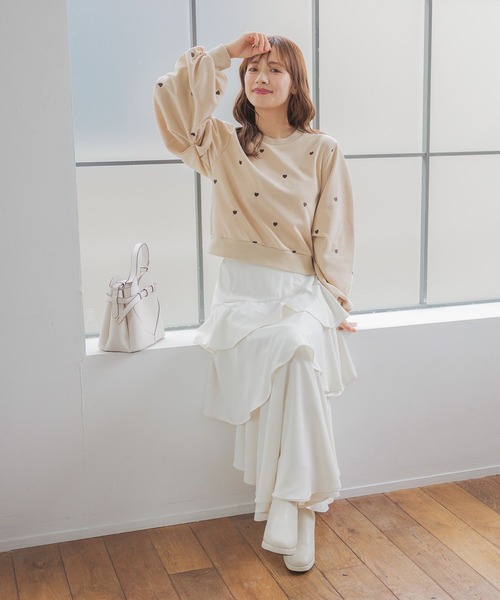 mysty woman（ミスティウーマン）の「【WEB限定】ハート刺繍スウェットプルオーバー　152808（スウェット・レディース・グレー/ベージュ/ブラック・FREE）」の17枚目の写真