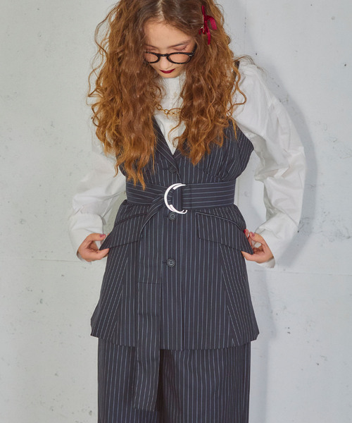 ELLEgirl（エルガール）の「テーラードビスチェ【ELLEgirl/エル ガール】（ベスト・レディース・グレー/ネイビー・FREE）」の12枚目の写真