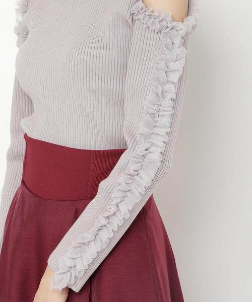 AND COUTURE（アンドクチュール）の「チュールフリルオフショルニットプルオーバー（ニット/セーター・レディース・ブラック/グレー/オフホワイト・FREE）」の15枚目の写真