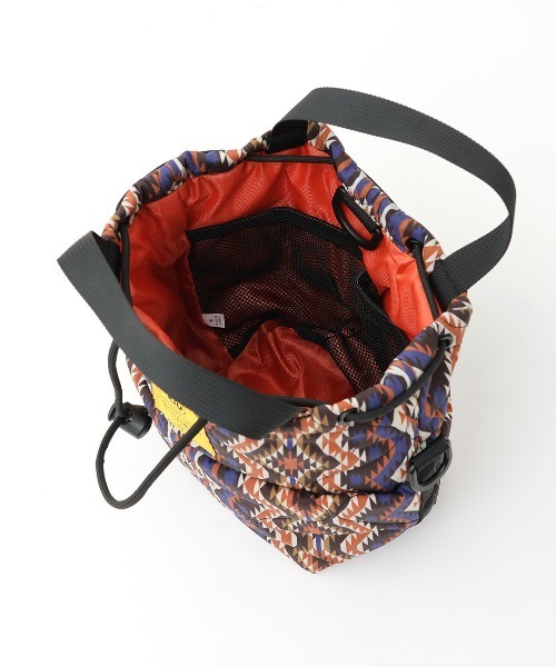 KiU（キウ）の「KiU コラボ パデット巾着ミニバッグ（ショルダーバッグ・レディース・その他1/その他2・FREE）」の15枚目の写真