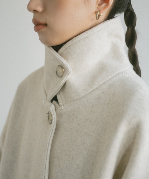VANNIE U（ヴァニーユー）の「ウェーブロングコート/ケープ取り外し可能（その他アウター・レディース・アイボリー/グレー/ベージュ・FREE）」の4枚目の写真