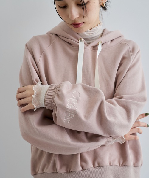 VIS（ビス）の「VISハートロゴフーディ（スウェット・レディース・ベージュ系その他2/ネイビー・FREE）」の5枚目の写真