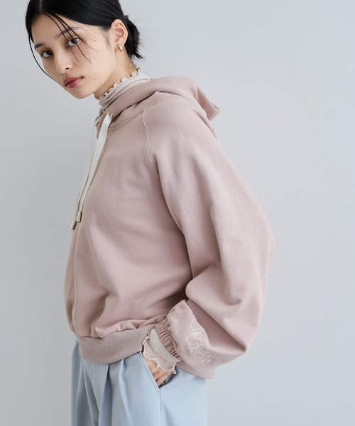 VIS（ビス）の「VISハートロゴフーディ（スウェット・レディース・ベージュ系その他2/ネイビー・FREE）」の6枚目の写真