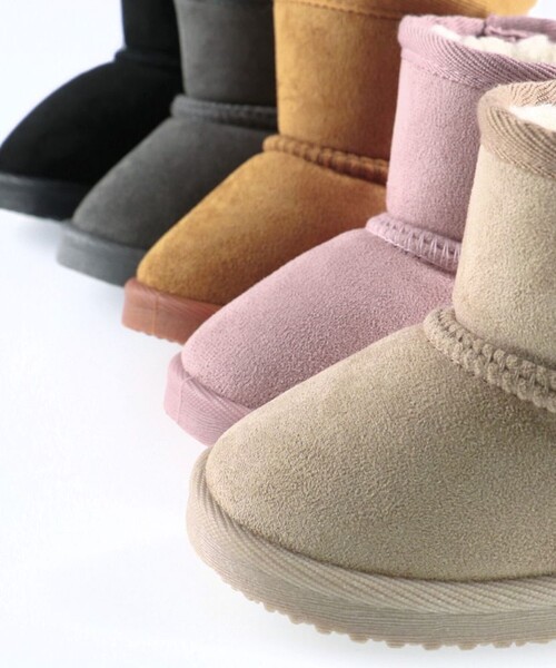 BRANSHES（ブランシェス）の「フェイクムートンブーツ（ブーツ・キッズ・ピンク/キャメル/ベージュ/チャコールグレー/ブラック・14.0cm/16.0cm/15.0cm/17.0cm/18.0cm/19.0cm/20.0cm/21.0cm）」の14枚目の写真
