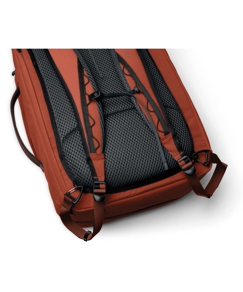 Bellroy(ベルロイ)の「Bellroy/バックパック/リュックサック Lite Travel Pack 38L(バックパック/リュック・メンズ・ブラック・ONE SIZE)」の17枚目の写真