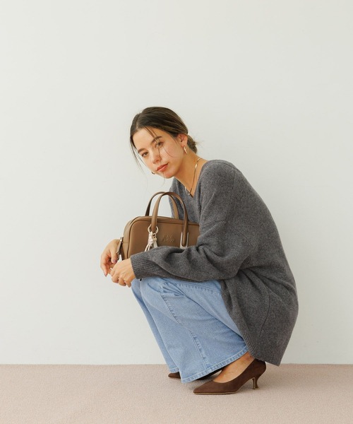 BAYFLOW（ベイフロー）の「[荷物の出し入れもしやすい]エンボスロゴミニボストンショルダーバッグ（ショルダーバッグ・レディース・その他/ブラック/キャメル・FREE）」の20枚目の写真