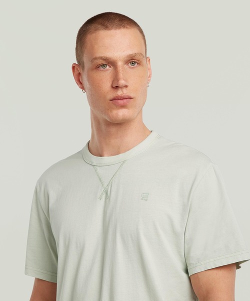 G-STAR(ジースター)の「NIFOUS T-SHIRT/ベーシックワンポイントロゴT(Tシャツ/カットソー・メンズ・ブルー系その他/レッド系その他/イエロー/グレー系その他・LARGE/MEDIUM/SMALL/X-SMALL/X-LARGE)」の21枚目の写真