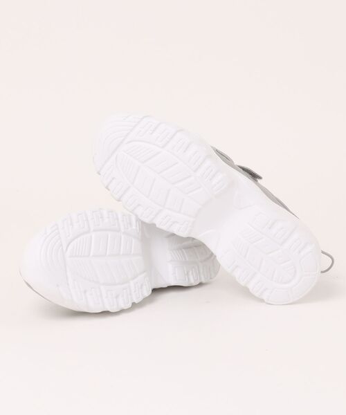 SPINNS（スピンズ）の「サンダルスニーカー（スニーカー・レディース・ホワイト/グレー/ブラック・S/L/M）」の5枚目の写真