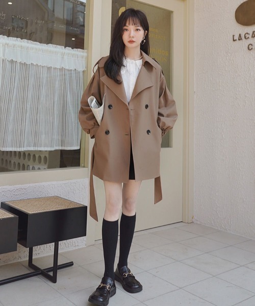 paravion(パラビオン)の「ボリュームスリーブトレンチコート(トレンチコート・レディース・ブラック/アイボリー/ブラウン・LARGE/MEDIUM)」の12枚目の写真