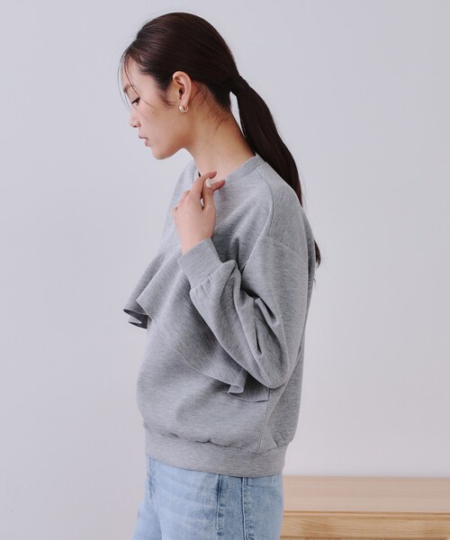 OPAQUE.CLIP(オペークドットクリップ)の「フリルアシメトップス【洗濯機洗い可】(Tシャツ/カットソー・レディース・ホワイト/ブラック/グレー・38/40/42)」の19枚目の写真