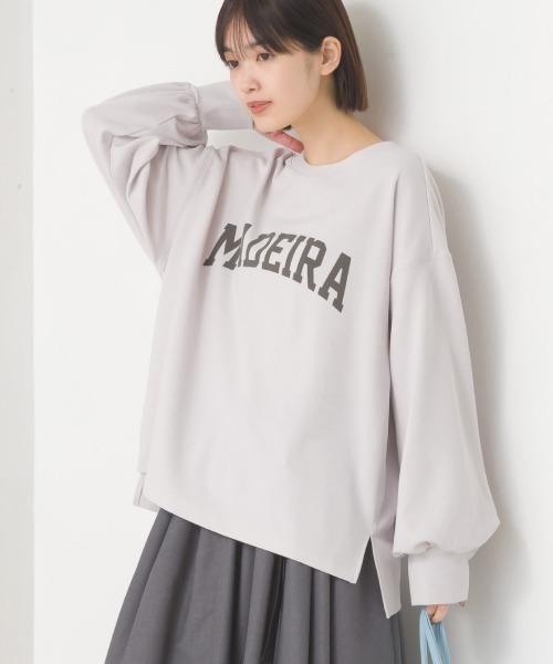OMNES(オムネス)の「カットジョーゼットロゴプリントボリューム袖プルオーバー(Tシャツ/カットソー・レディース・ライトグレー/ブラック/アイボリー・FREE)」の3枚目の写真