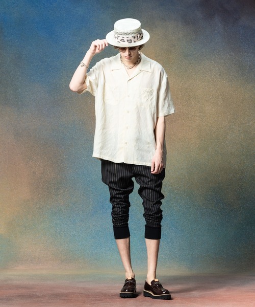 glamb(グラム)の「Crack Open Collar Shirt / クラックオープンカラーシャツ(シャツ/ブラウス・メンズ・ブルー/ブラック/ホワイト・S/M/L)」の4枚目の写真