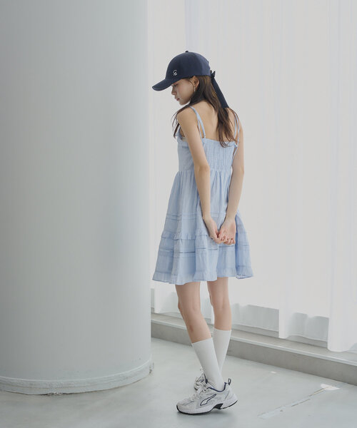 Chico（チコ）の「コットンレースフリルキャミワンピース（ワンピース・レディース・ブラック/ホワイト/ブルー・FREE）」の15枚目の写真