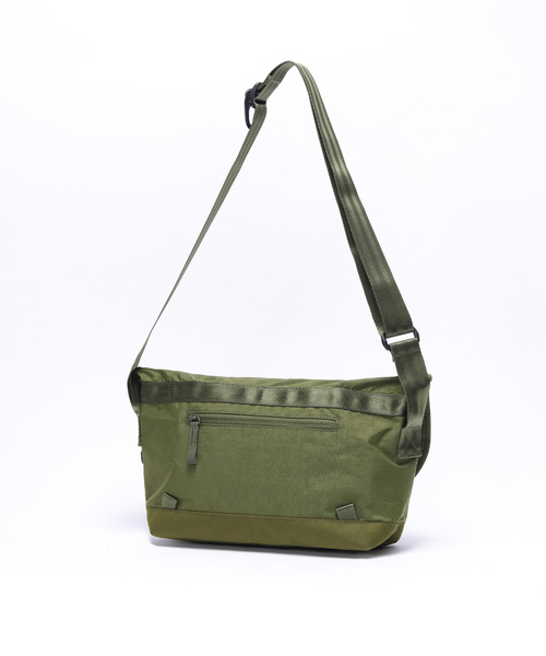 CHROME（クローム）の「［ CHROME / クローム ］COURIER FLAP MSNGR 6L / クーリエ フラップ メッセンジャー 6L 耐水（メッセンジャーバッグ・メンズ・ブラック/グレー/サックスブルー/モスグリーン・FREE）」の20枚目の写真