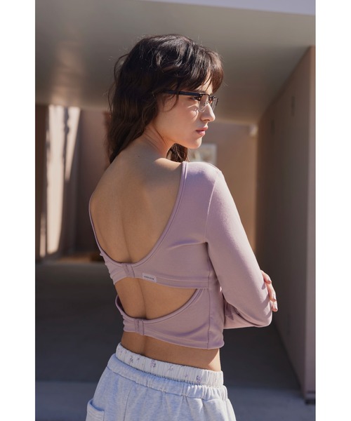 ALEXIA STAM（アリシアスタン）の「Wellness Back Adjuster Long Sleeve Top/ダブルホック長袖トップス（Tシャツ/カットソー・レディース・ブラック/サンドベージュ/ピンク・M/S）」の3枚目の写真