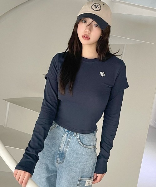 muahmuah（ムーアムーア）の「A'GEM/9 × .kom 『『muah muah/ムーアムーア』LAYERED LONG SLEEVE T-SHIRT/レイヤードロングスリーブTEE（Tシャツ/カットソー・レディース・ネイビー/カーキ/アイボリー/ブラック・FREE）」の4枚目の写真