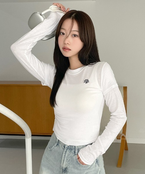 muahmuah（ムーアムーア）の「A'GEM/9 × .kom 『『muah muah/ムーアムーア』LAYERED LONG SLEEVE T-SHIRT/レイヤードロングスリーブTEE（Tシャツ/カットソー・レディース・ネイビー/カーキ/アイボリー/ブラック・FREE）」の7枚目の写真