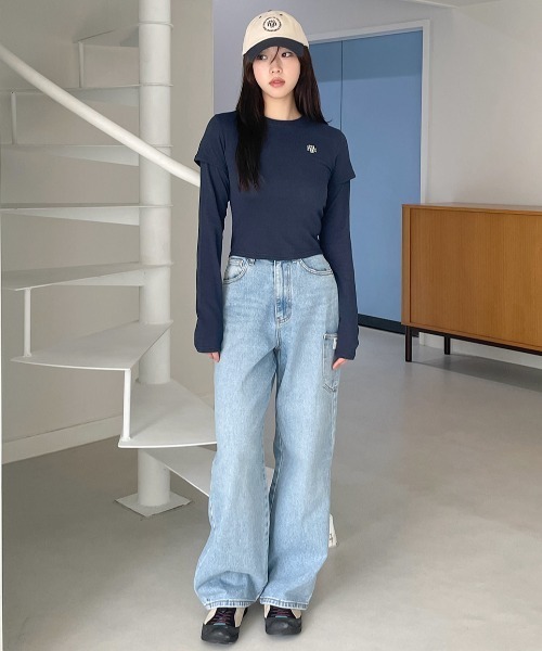 muahmuah（ムーアムーア）の「A'GEM/9 × .kom 『『muah muah/ムーアムーア』LAYERED LONG SLEEVE T-SHIRT/レイヤードロングスリーブTEE（Tシャツ/カットソー・レディース・ネイビー/カーキ/アイボリー/ブラック・FREE）」の14枚目の写真