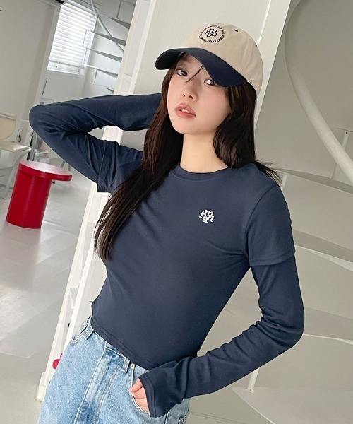 muahmuah（ムーアムーア）の「A'GEM/9 × .kom 『『muah muah/ムーアムーア』LAYERED LONG SLEEVE T-SHIRT/レイヤードロングスリーブTEE（Tシャツ/カットソー・レディース・ネイビー/カーキ/アイボリー/ブラック・FREE）」の15枚目の写真