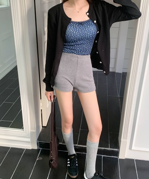 everycoco（エブリーココ）の「レーストリム小花柄キャミソール　カップ付き（キャミソール・レディース・ホワイト/ネイビー/アイボリー・FREE）」の18枚目の写真