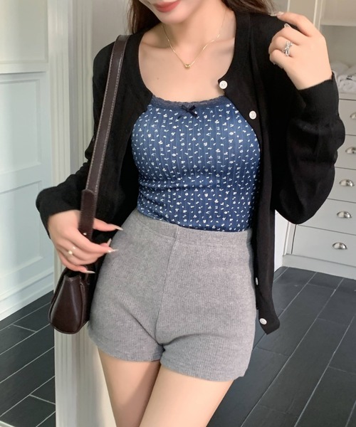 everycoco（エブリーココ）の「レーストリム小花柄キャミソール　カップ付き（キャミソール・レディース・ホワイト/ネイビー/アイボリー・FREE）」の13枚目の写真