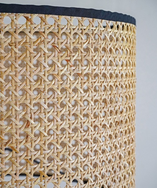 TIMELESS COMFORT(タイムレスコンフォート)の「ecruxe(エクリュクス) HEMMING FLOOR LAMP/ヘミングフロアランプ(照明・レディース・ナチュラル・ONE SIZE)」の7枚目の写真