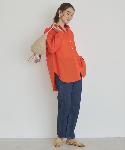 ANGIE(アンジー)の「リネンライク レギュラーカラー シャツ(シャツ/ブラウス・レディース・オフホワイト/オレンジ/ネイビー/ブラウン/ブルー・FREE)」の9枚目の写真