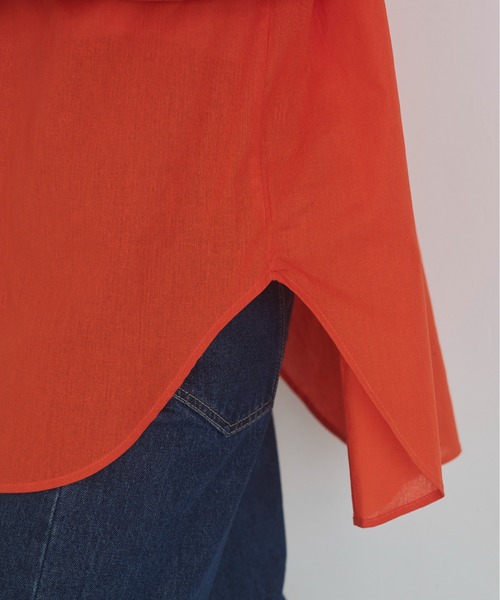 ANGIE(アンジー)の「リネンライク レギュラーカラー シャツ(シャツ/ブラウス・レディース・オフホワイト/オレンジ/ネイビー/ブラウン/ブルー・FREE)」の13枚目の写真