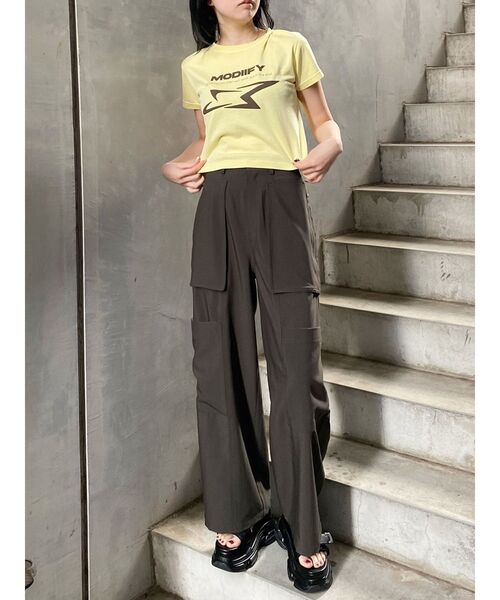 MURUA(ムルーア)の「ZIPカーゴパンツ(スラックス・レディース・カーキ/グレー/ブラック・1/2)」の18枚目の写真