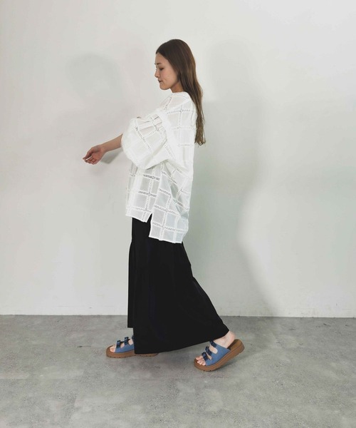 niko and...（ニコアンド）の「【MODE NORM CORE】エンブロボイルバンドシャツ（シャツ/ブラウス・レディース・オフホワイト/ブルー/スモーク・FREE）」の6枚目の写真