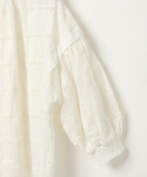 niko and...（ニコアンド）の「【MODE NORM CORE】エンブロボイルバンドシャツ（シャツ/ブラウス・レディース・オフホワイト/ブルー/スモーク・FREE）」の19枚目の写真