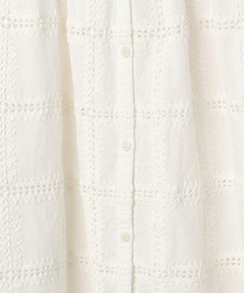 niko and...（ニコアンド）の「【MODE NORM CORE】エンブロボイルバンドシャツ（シャツ/ブラウス・レディース・オフホワイト/ブルー/スモーク・FREE）」の22枚目の写真