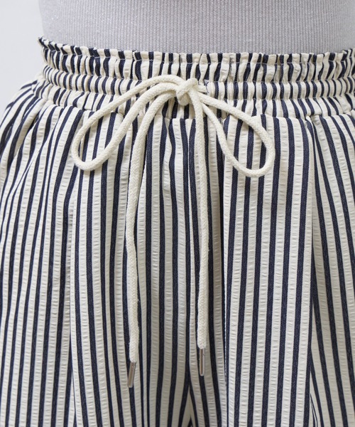 COLONY 2139(コロニートゥーワンスリーナイン)の「ストライプイージーパンツ(その他パンツ・レディース・ブラック/ネイビー・SMALL/MEDIUM)」の5枚目の写真