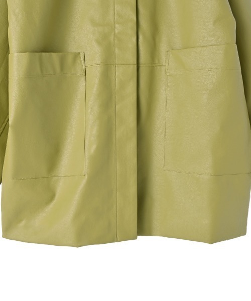 marjour（マージュール）の「FAKE LEATHER OVER JACKET（その他アウター・レディース・イエロー系その他/ブラック・MEDIUM）」の4枚目の写真